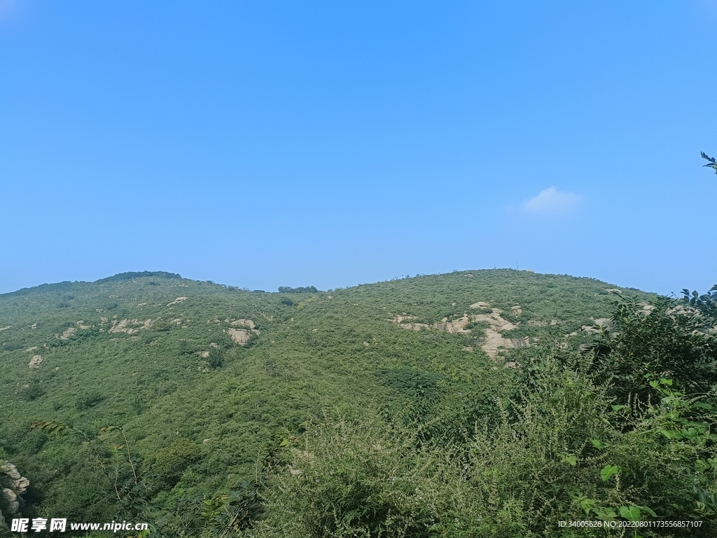 两座山