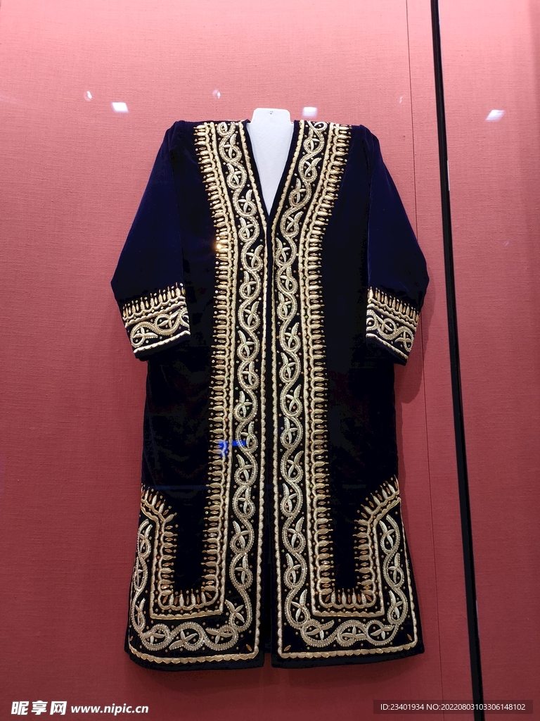 塔吉克斯坦塔袍