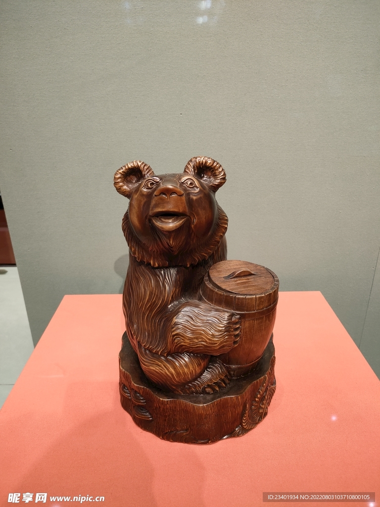 木雕熊