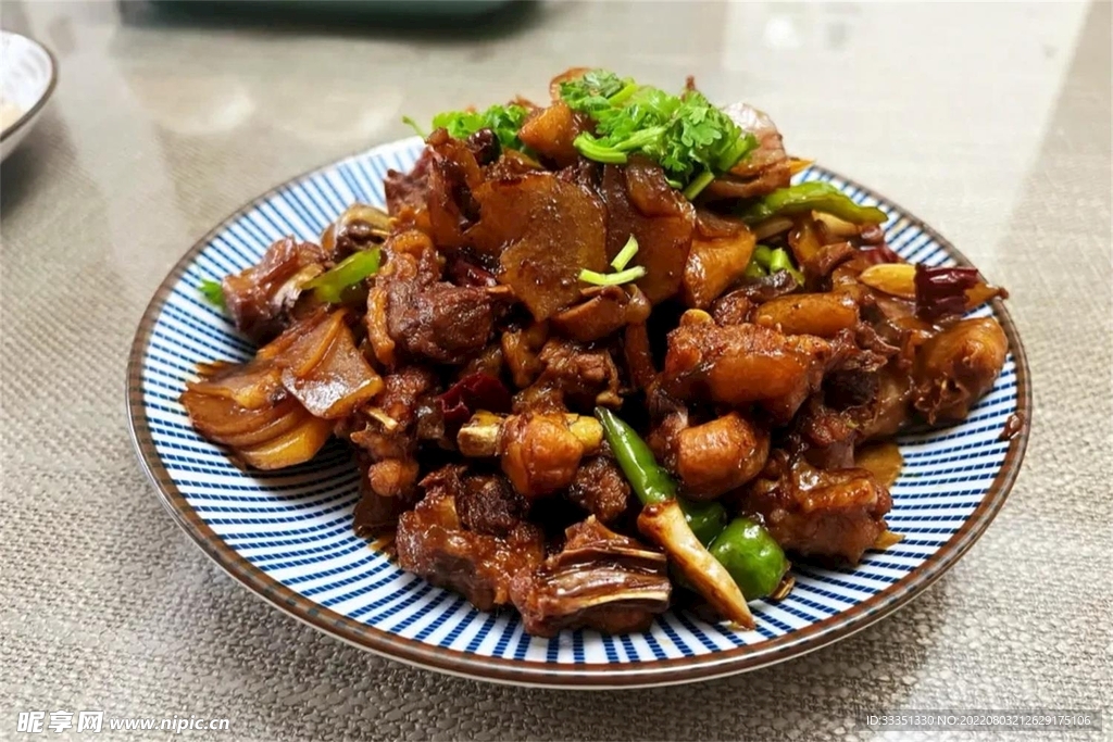 土豆烧排骨