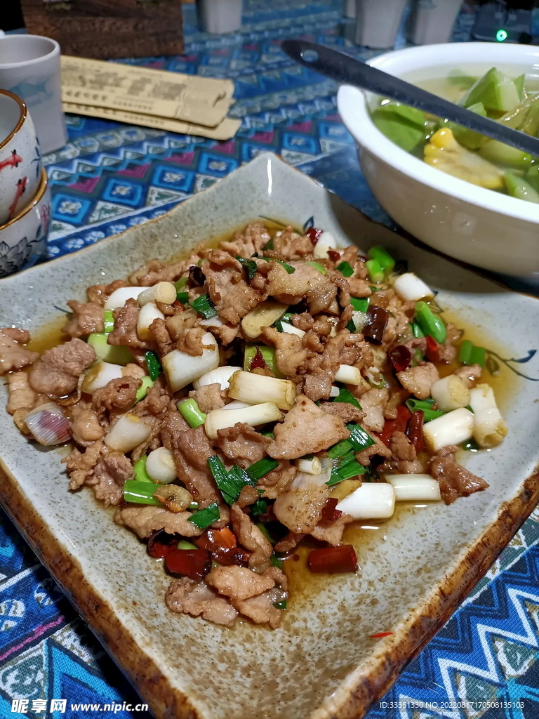 大葱炒肉