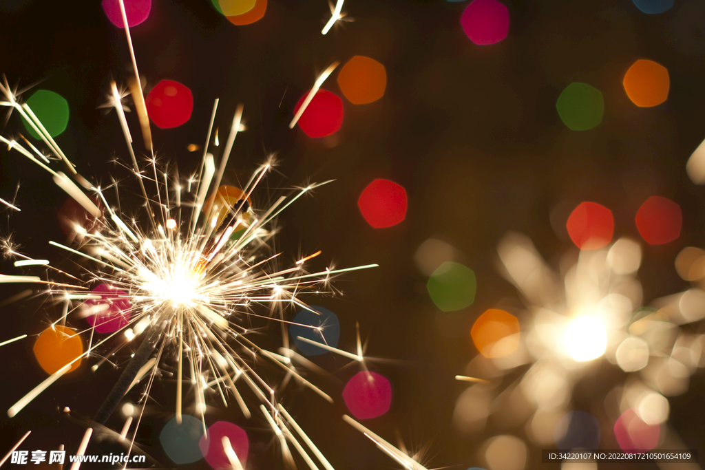 烟火和多彩散景圣诞新年背景