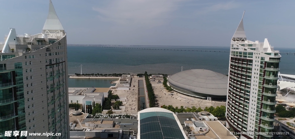 高清航拍外国海边城市城镇建筑