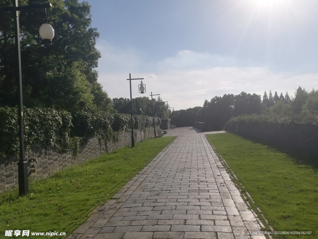 石板路