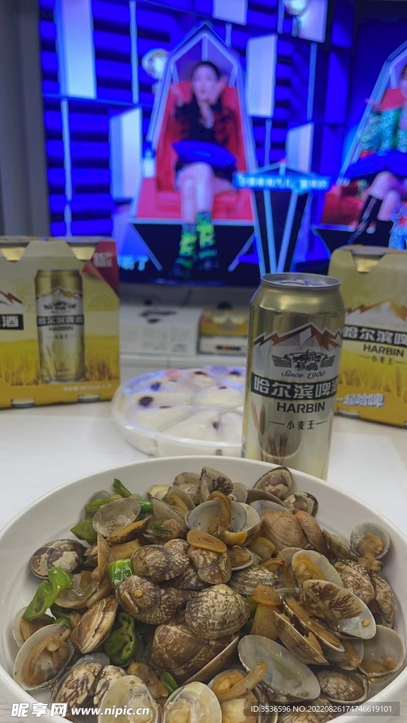 海鲜就啤酒