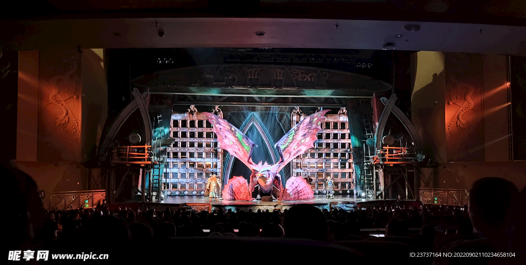 环球影城 不可驯服