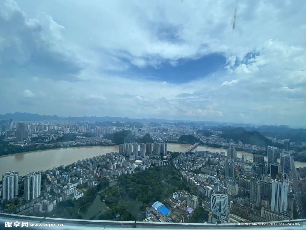 城市天空