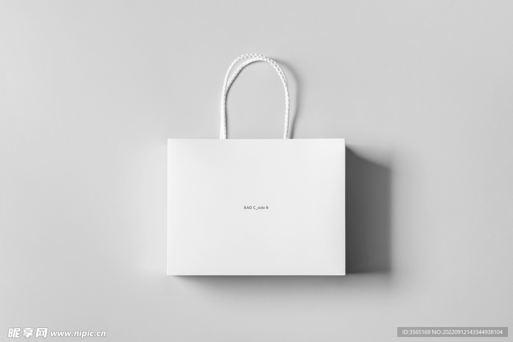 纸质手提购物袋样机PSD模板