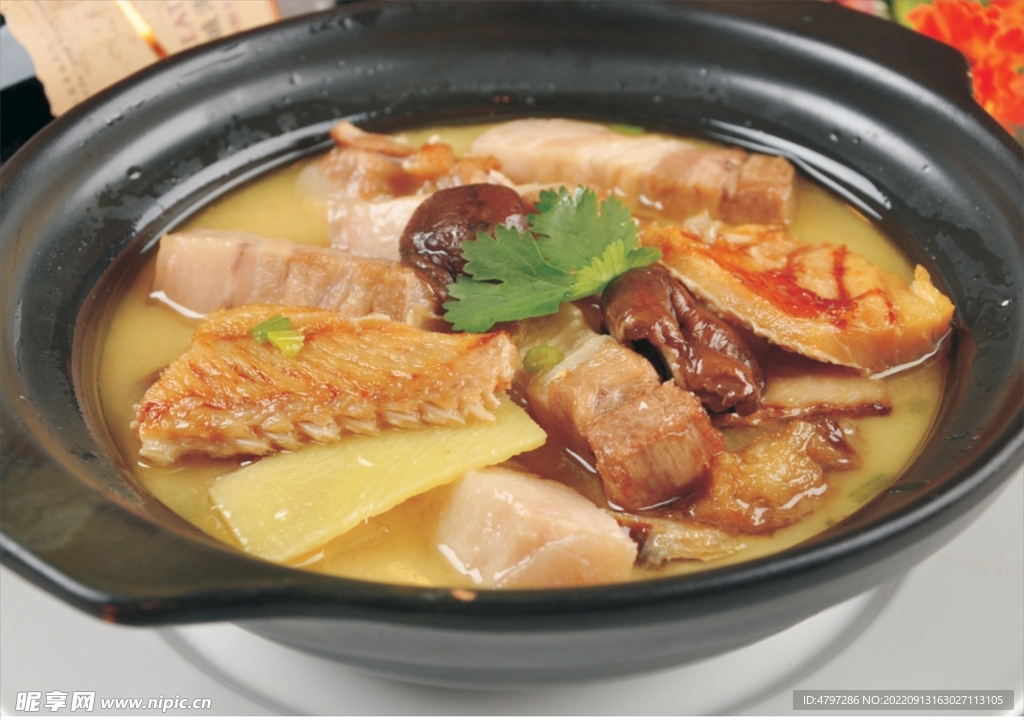 五花肉煲