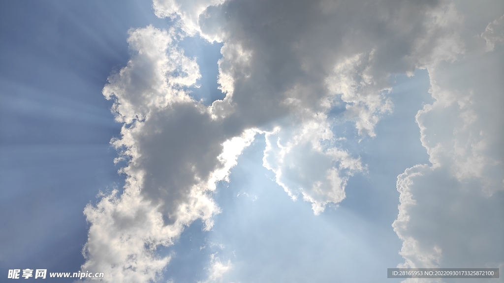 天空蓝天白云光线光晕