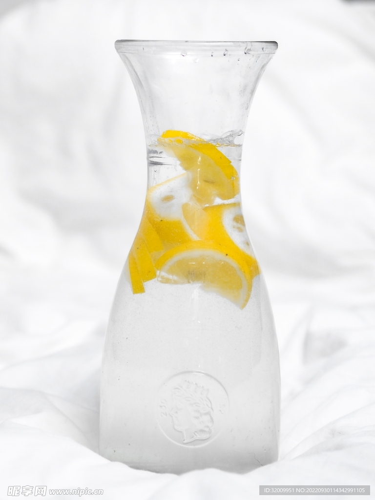 柠檬水            