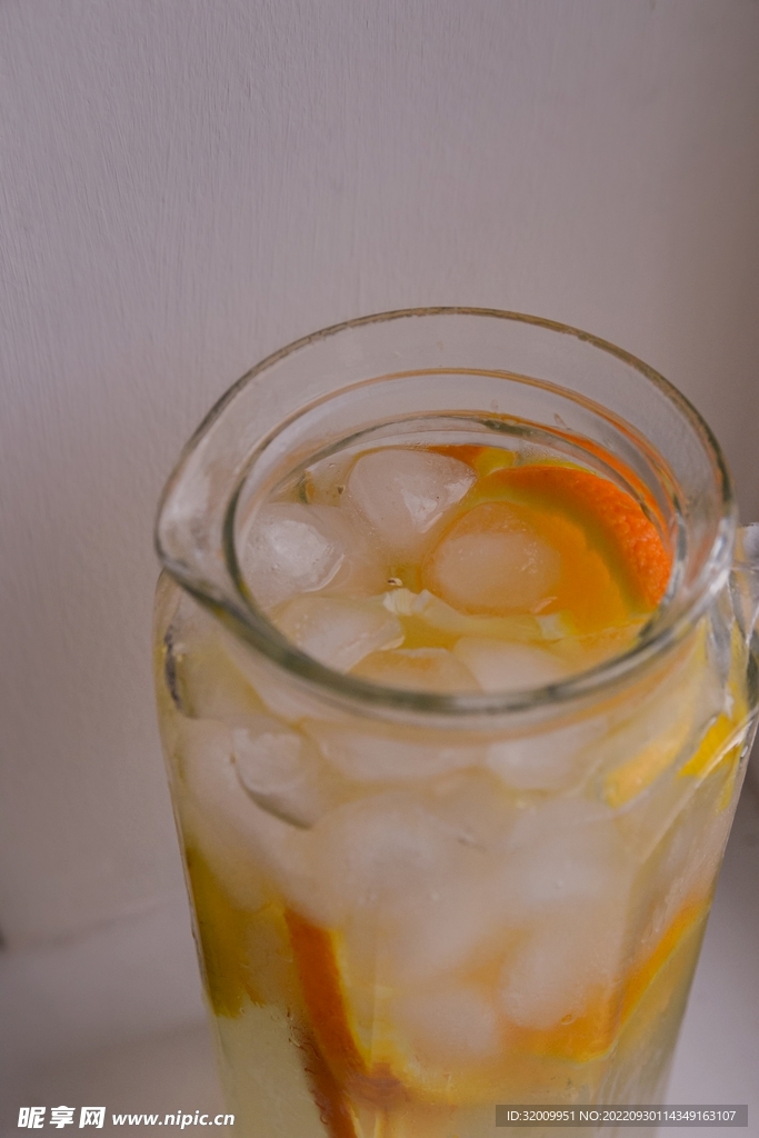 柠檬水            