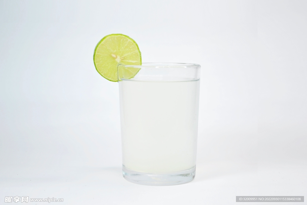 柠檬水            