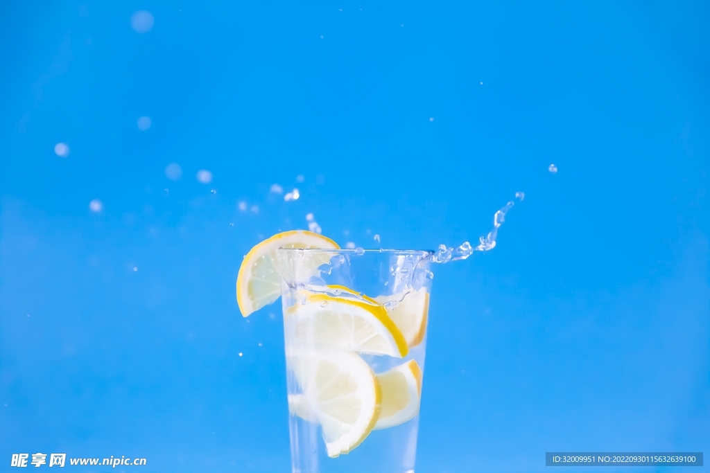 柠檬水            