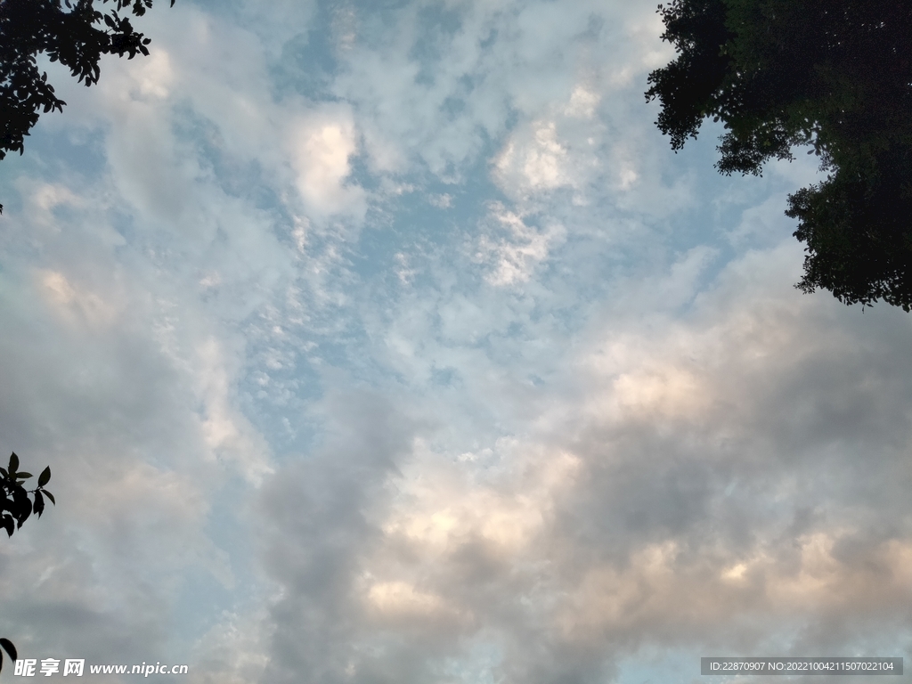 天空