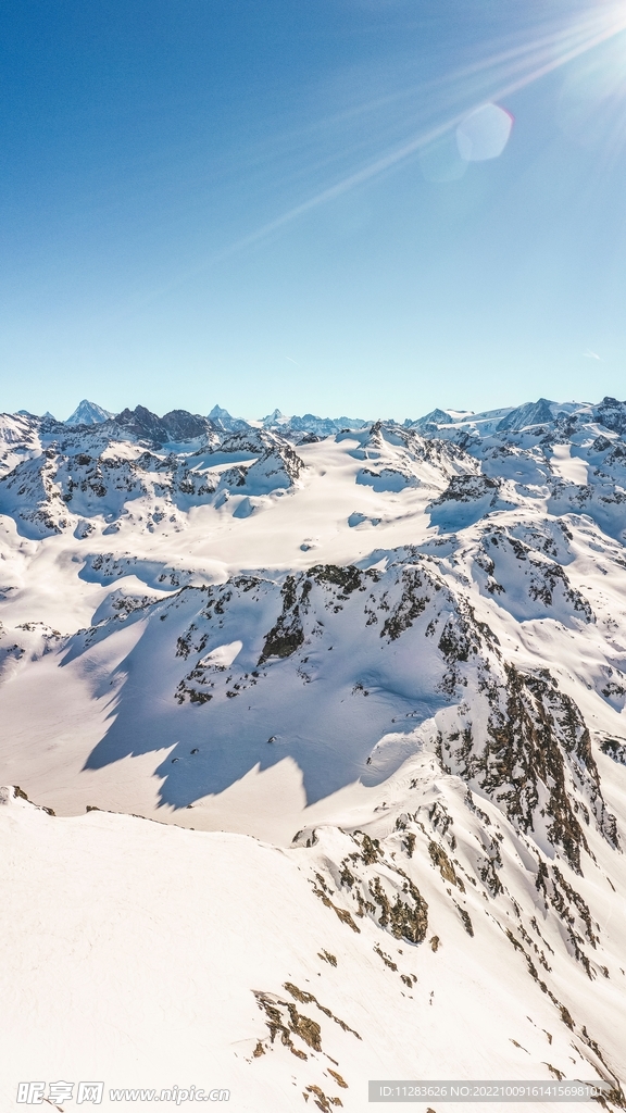 广阔雪原
