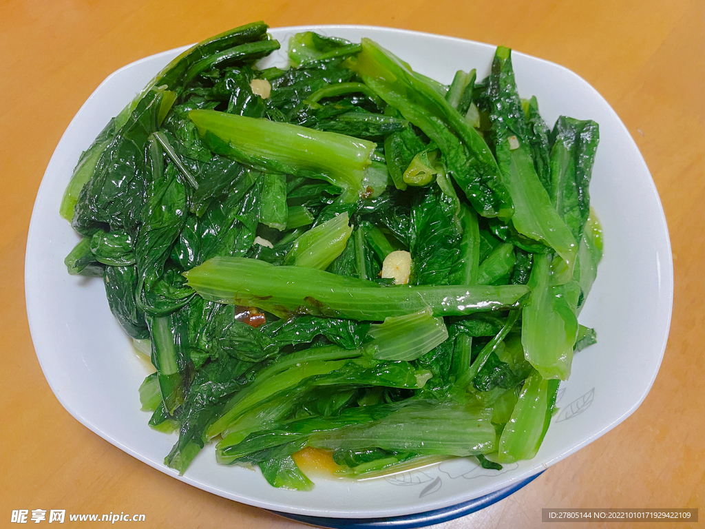 爆炒油麦菜