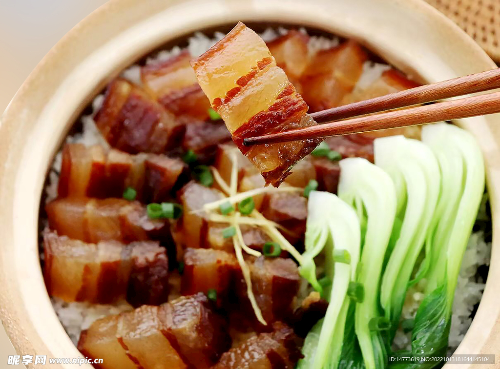 腊肉煲仔饭