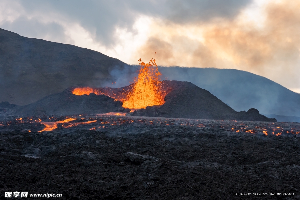 火山口