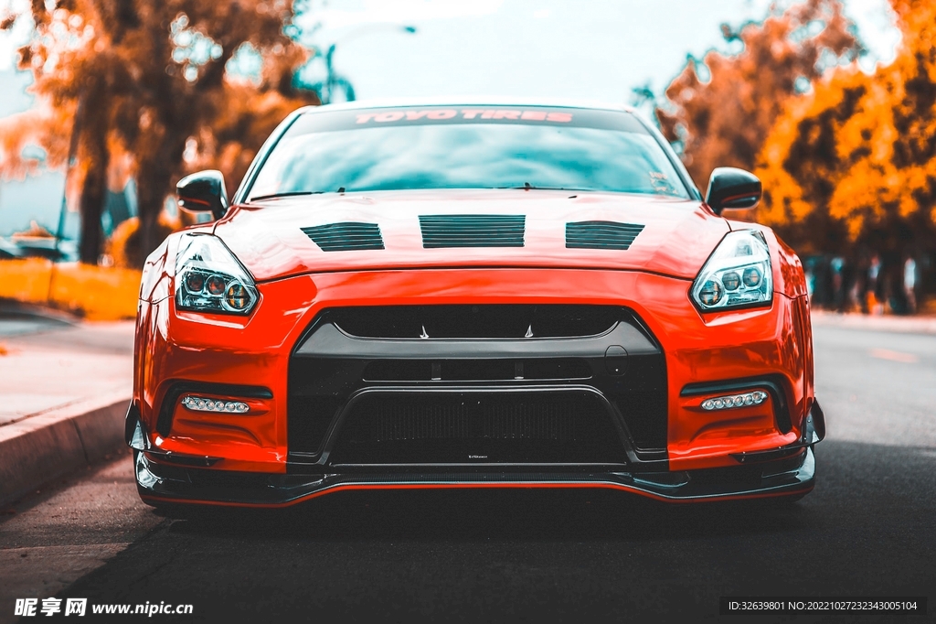 日产尼桑gtr