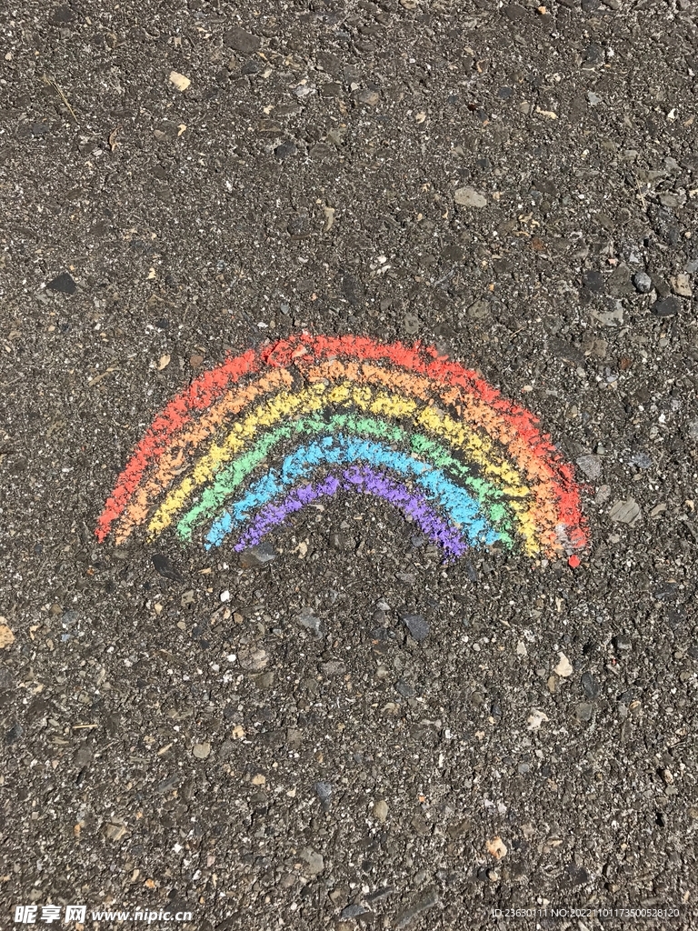 路上画彩虹