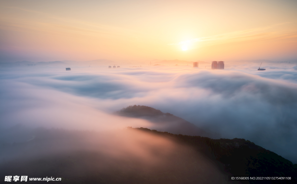 清晨日出云海唯美风景