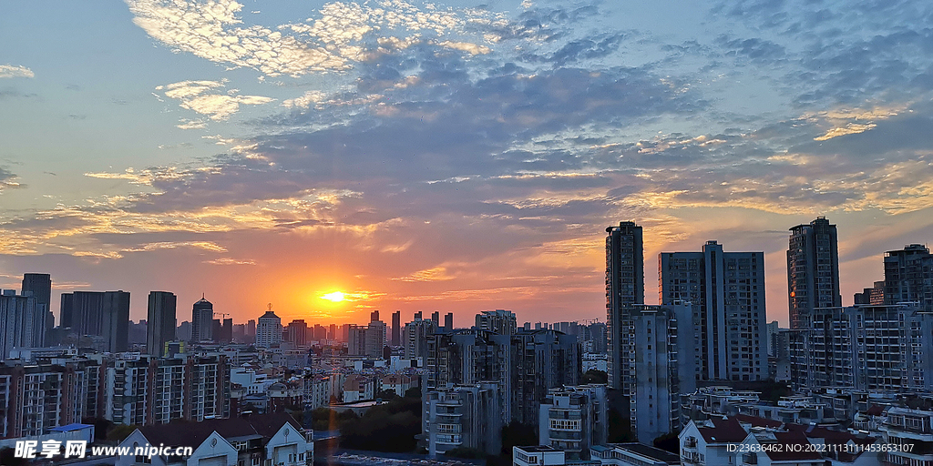 常州 城市上空晚霞 