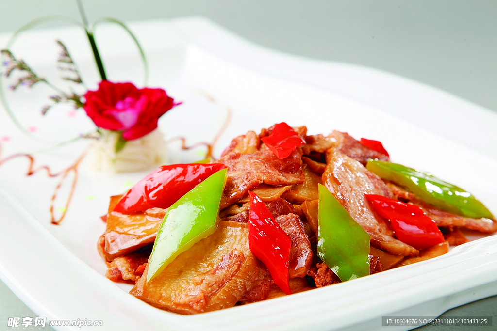 杏鲍菇炒腌肉