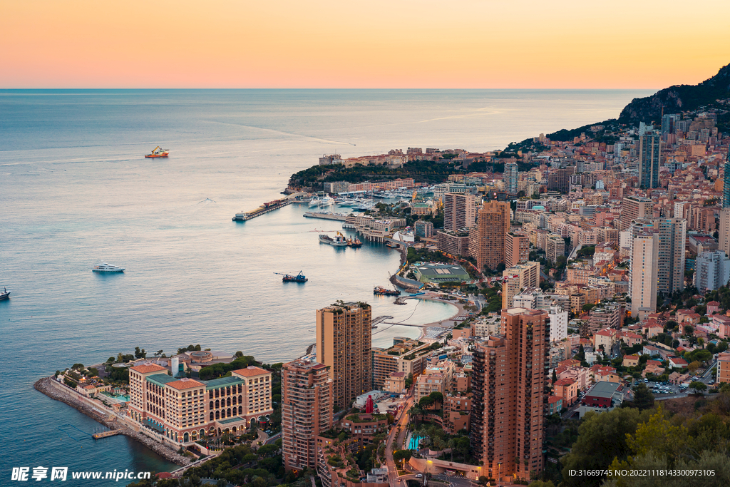 海边城市俯拍美景