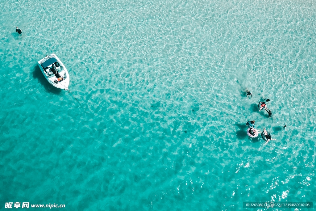 绿色的海面