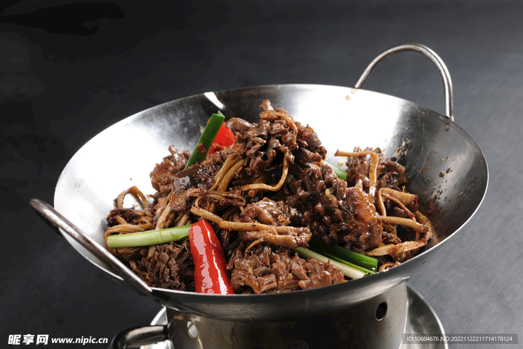 干锅鸡胗茶树菇