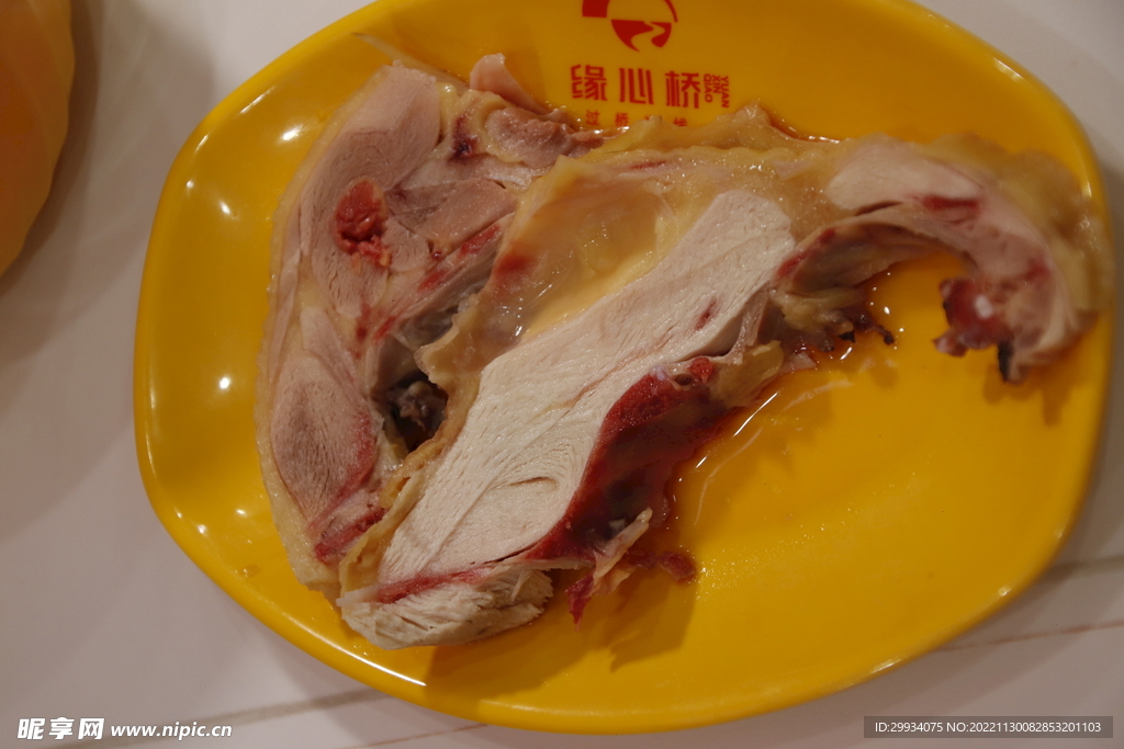 鸭肉过桥米线