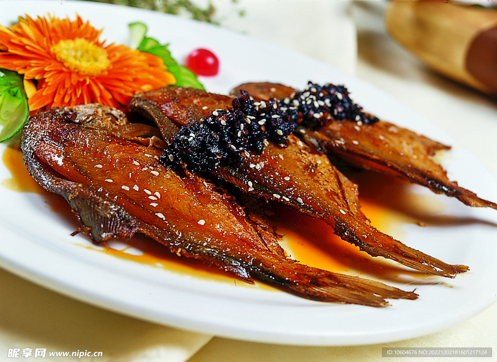 豉香熏鲳鱼