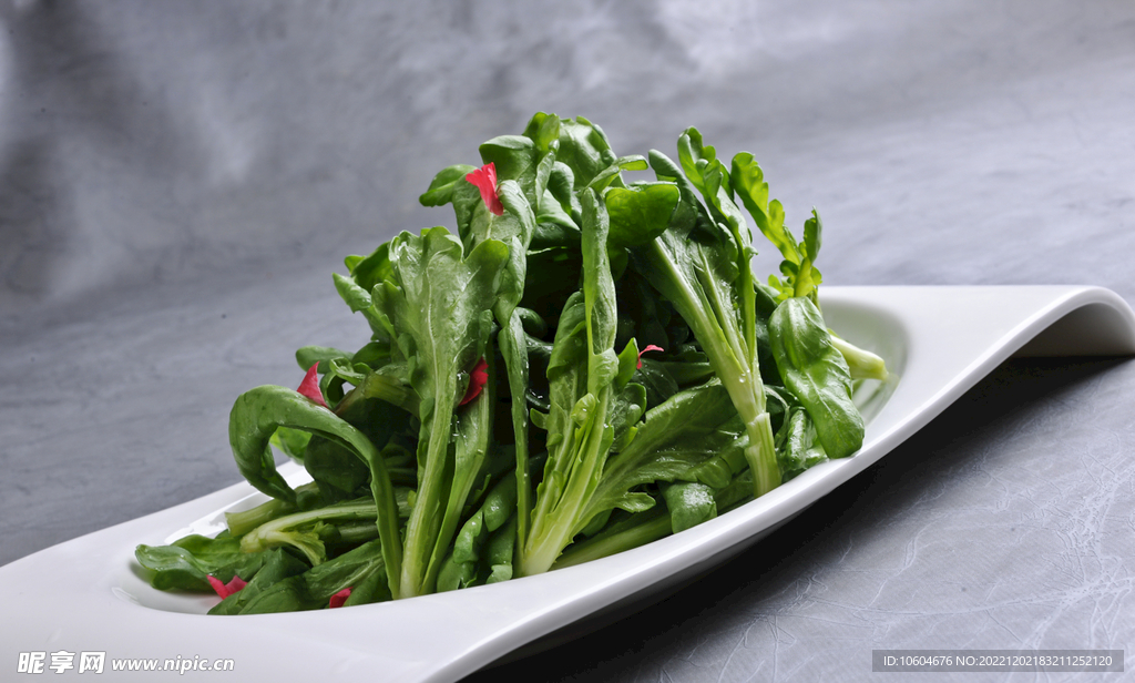 橄榄油拌广东茼蒿