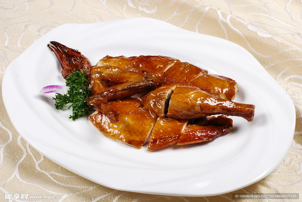 脆皮乳香鸡