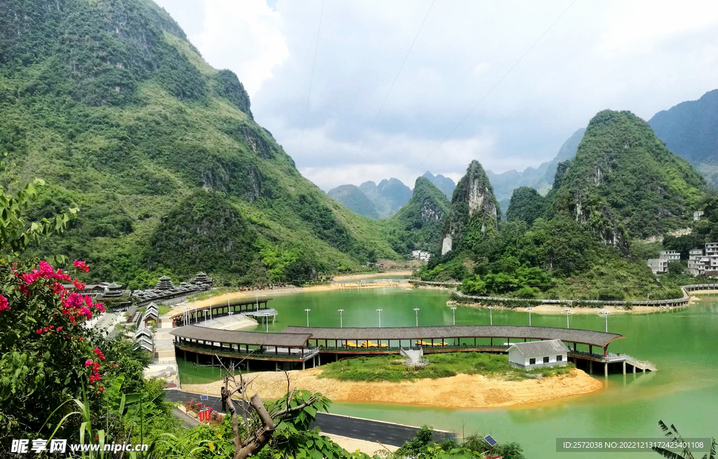 广西凌云浩坤湖湿地