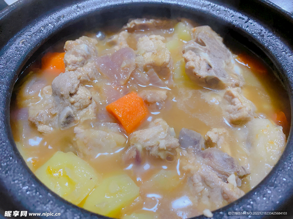土豆胡萝卜炖排骨