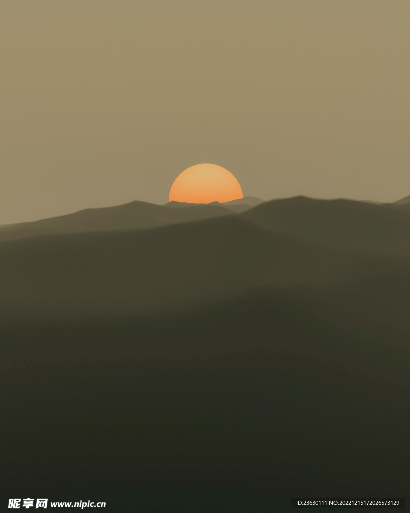 远山夕阳