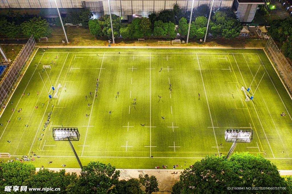 足球场 