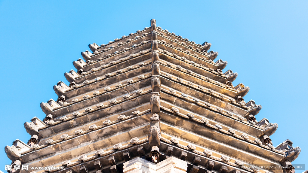 辽宁抚顺高尔山辽代古塔塔檐特写