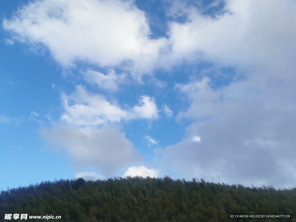 天空