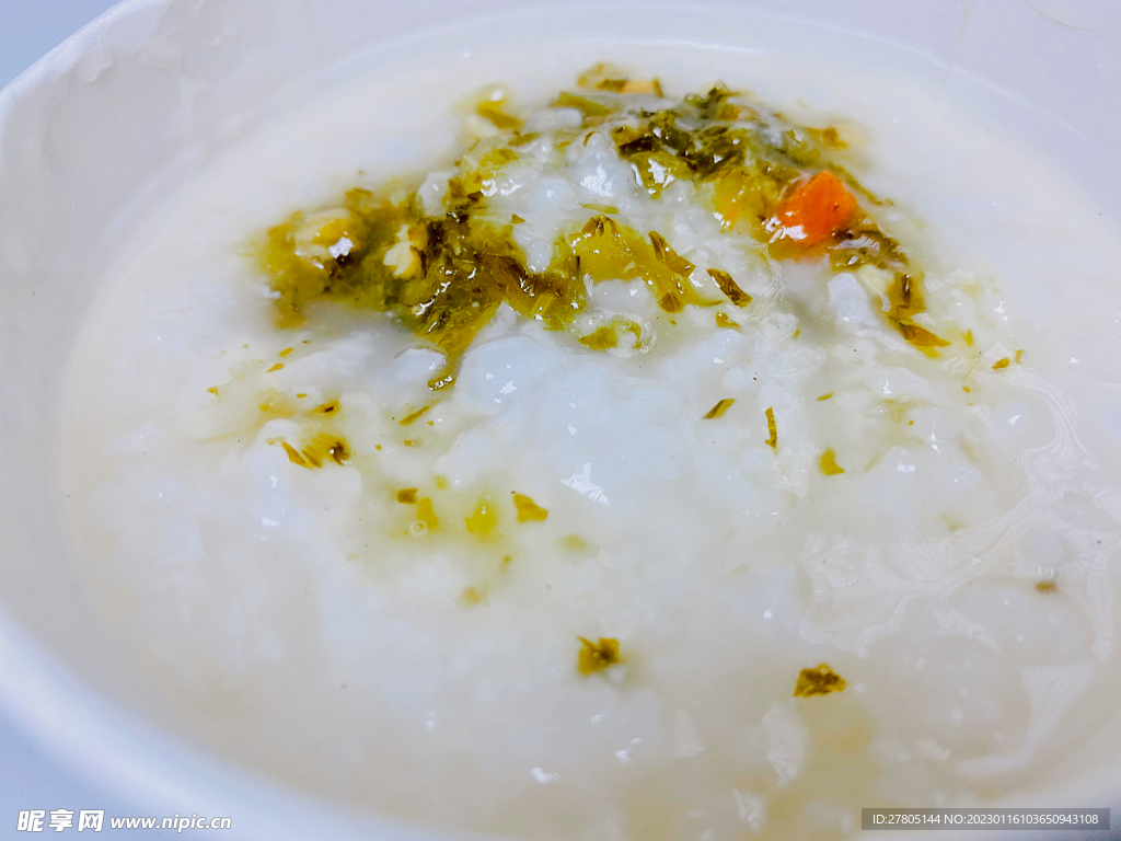 早餐酸菜粥