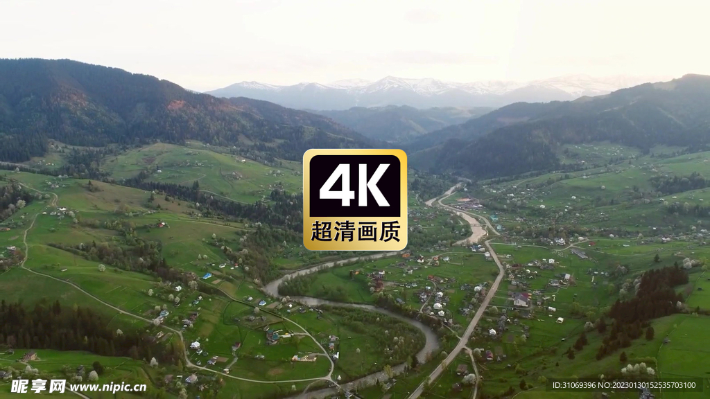 山谷乡村小镇美景