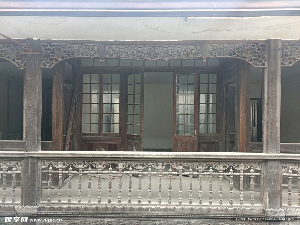 劳宅栏杆正图