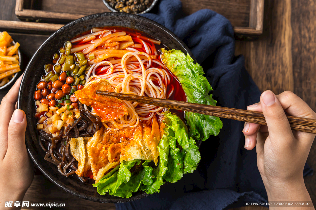 柳州螺蛳粉高清海报