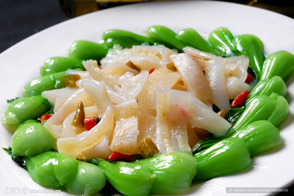菜胆扒鱼唇