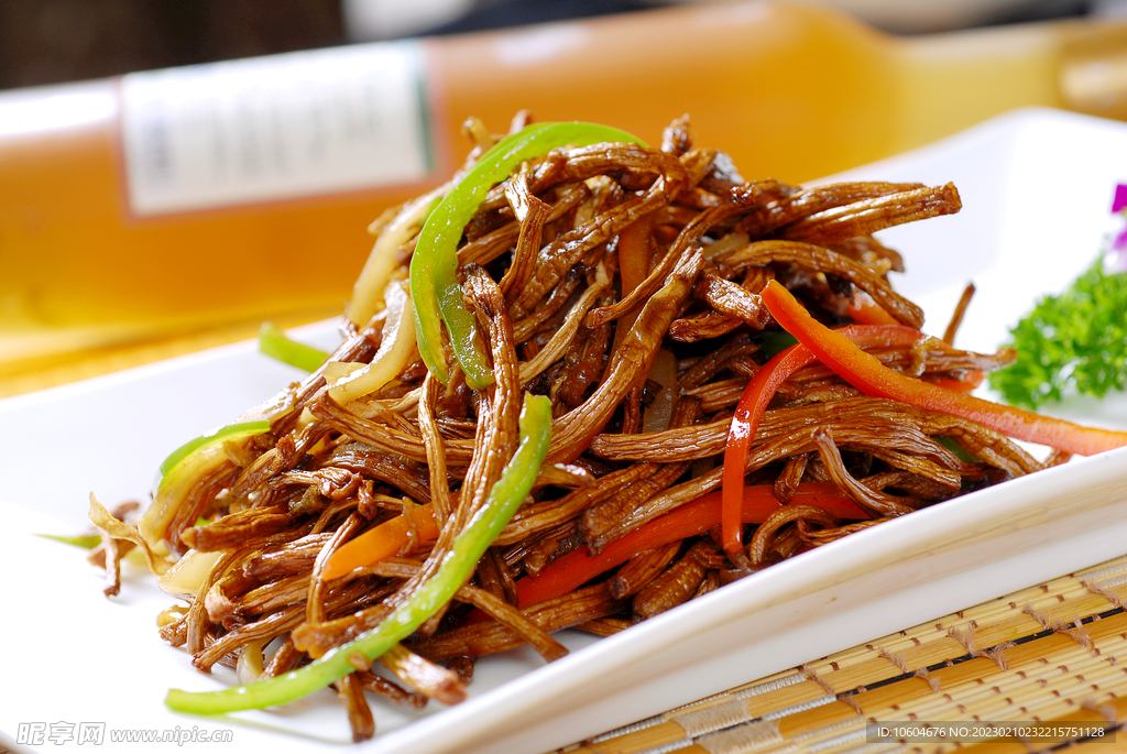 干煸茶树菇