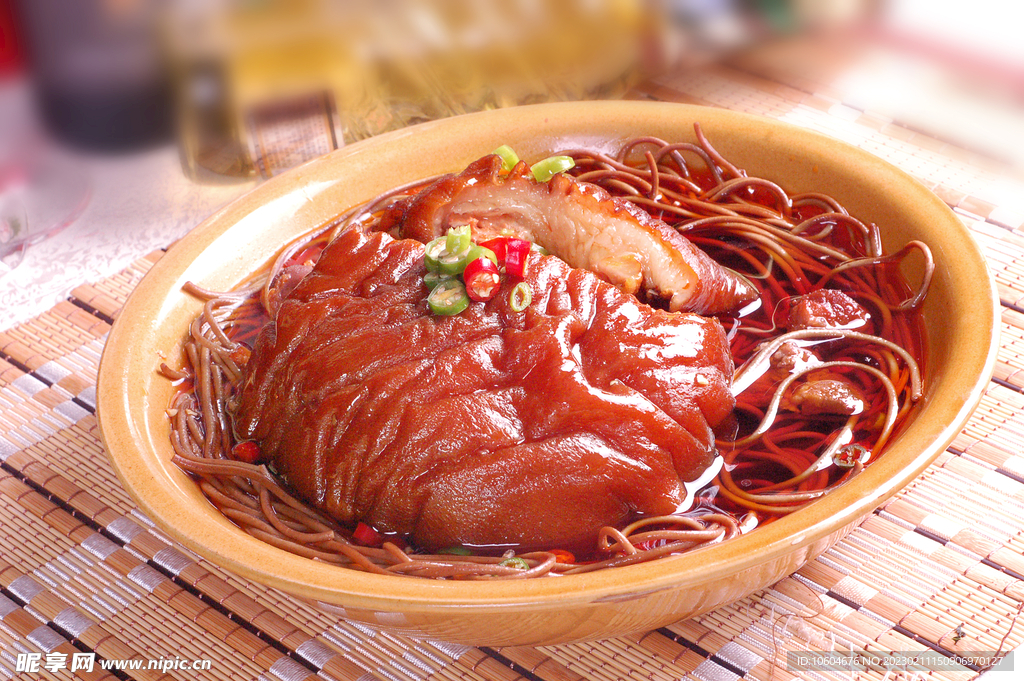 鸿运肘子