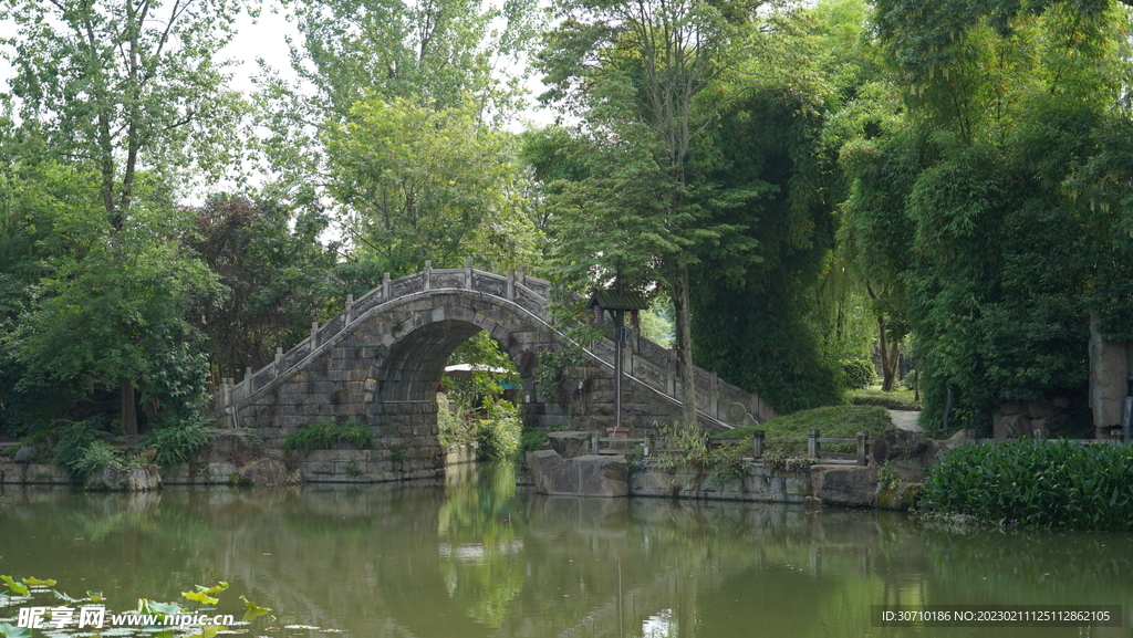 小桥流水