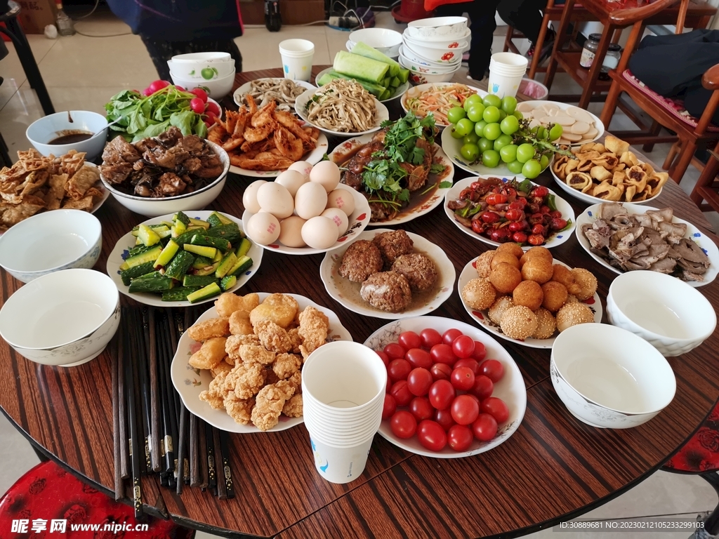 聚餐
